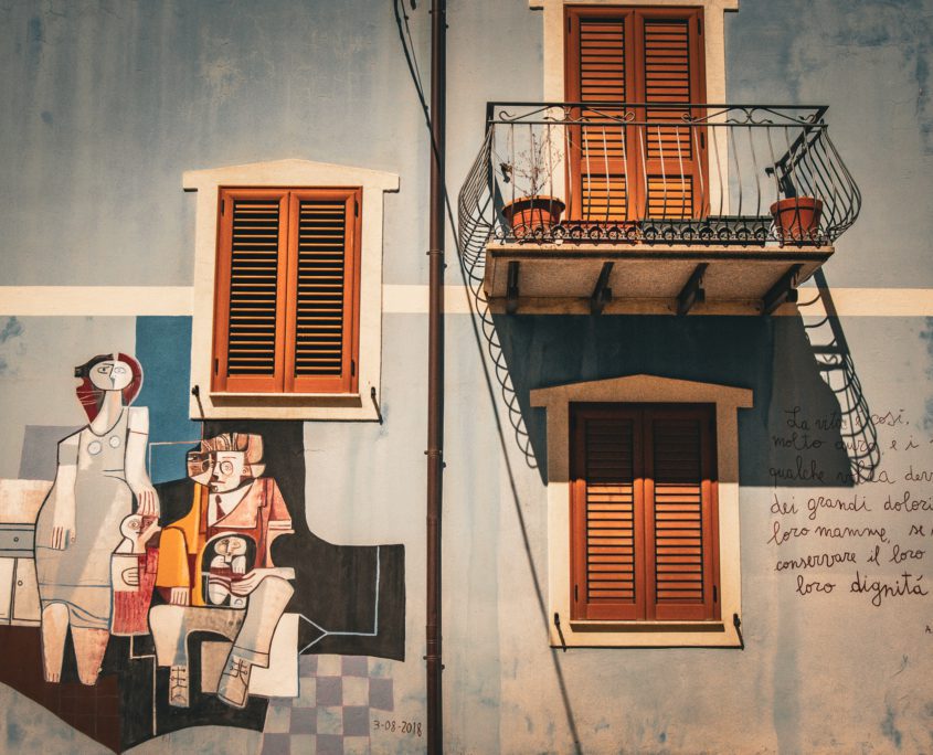 Streetart in Orgosolo, de mural-capital van Sardinië.